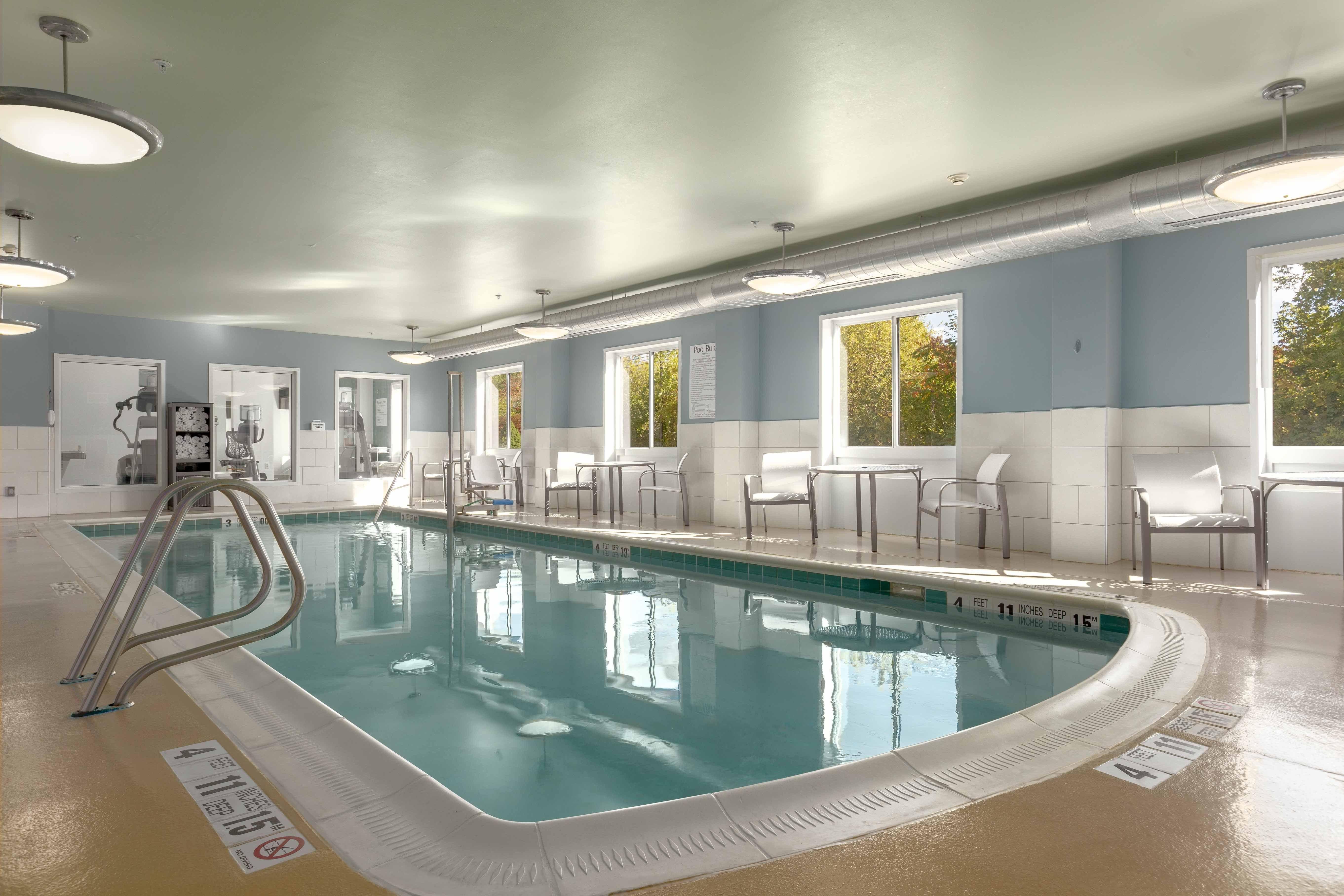 Holiday Inn Express Hotel & Suites Binghamton University-Vestal By Ihg Exterior foto