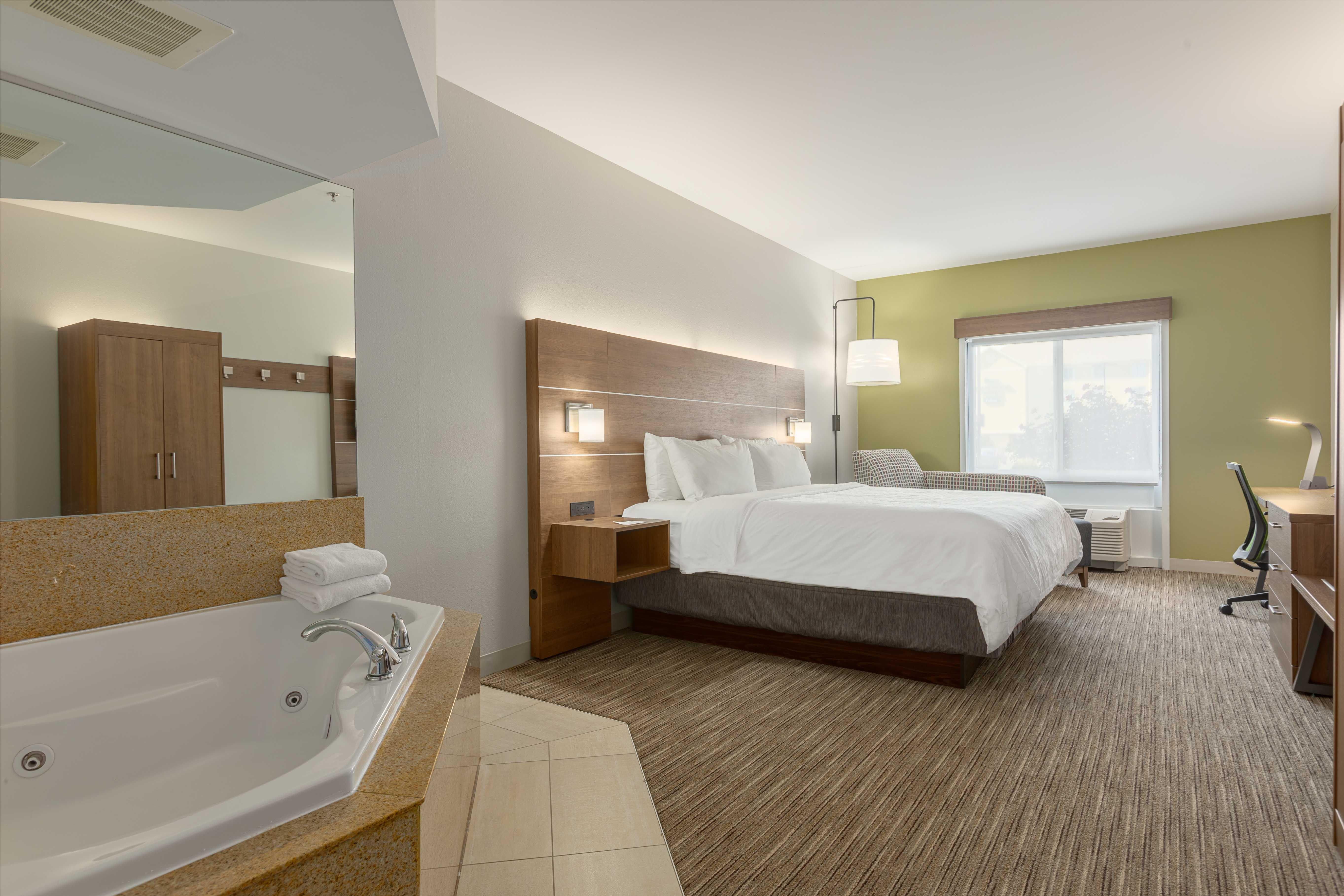 Holiday Inn Express Hotel & Suites Binghamton University-Vestal By Ihg Exterior foto